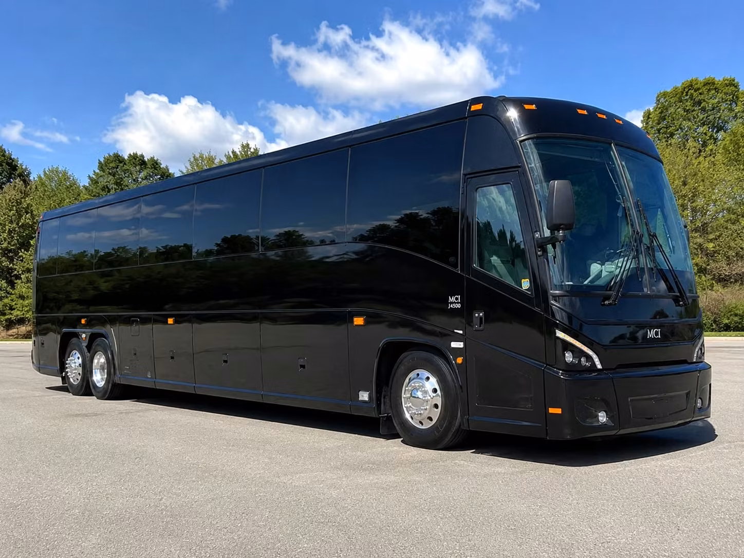 airport shuttle services for corporate groups flying through houston