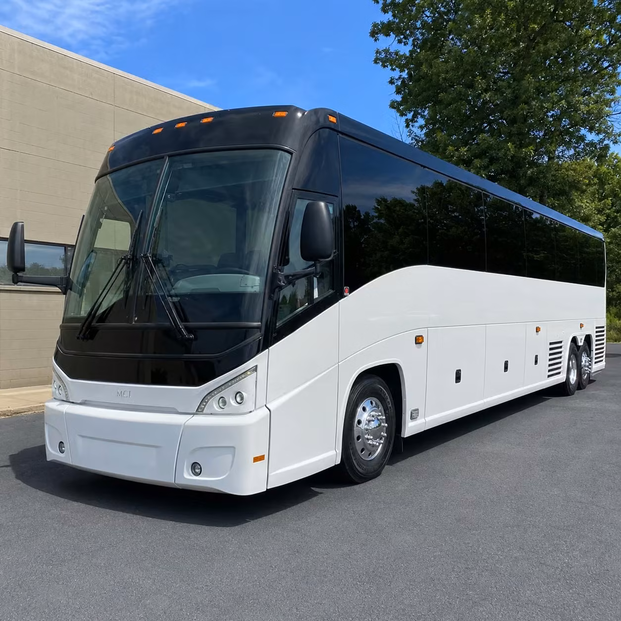 dod compliant charter bus rentals for pearland area military units and contractors