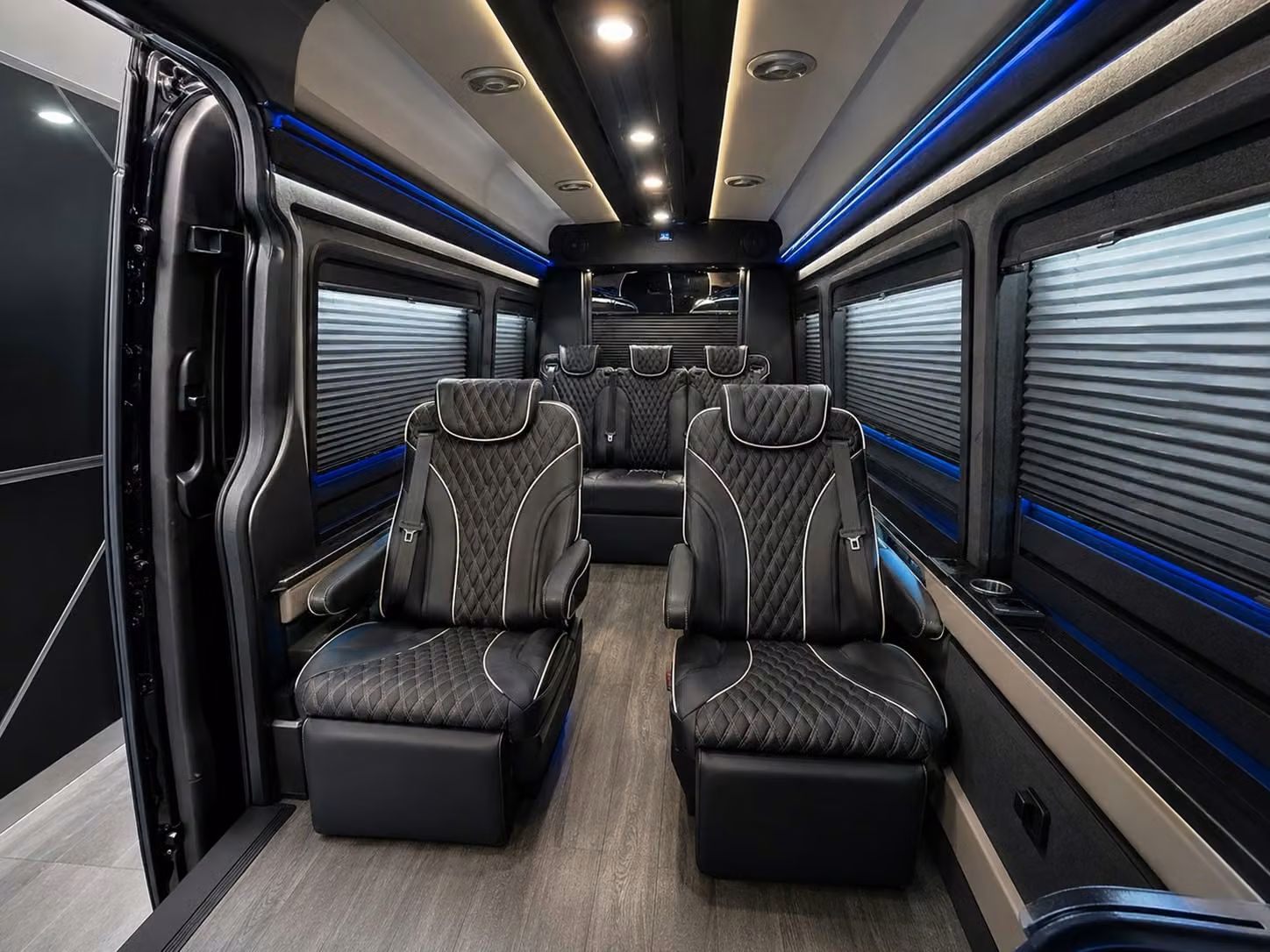 you ll love how easy it is to book a pearland airport shuttle for large traveling groups